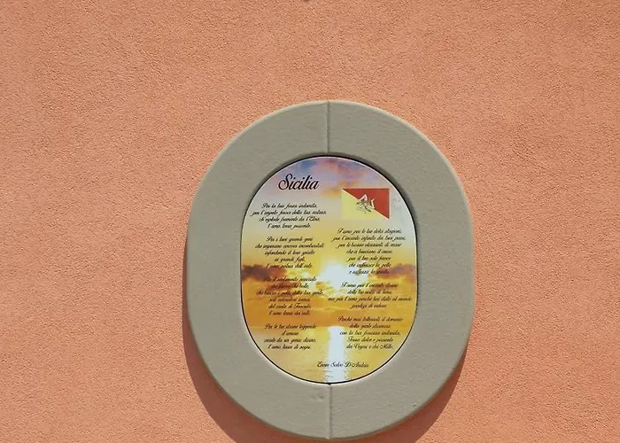 Sicily-sea-house * 焦约萨马雷阿