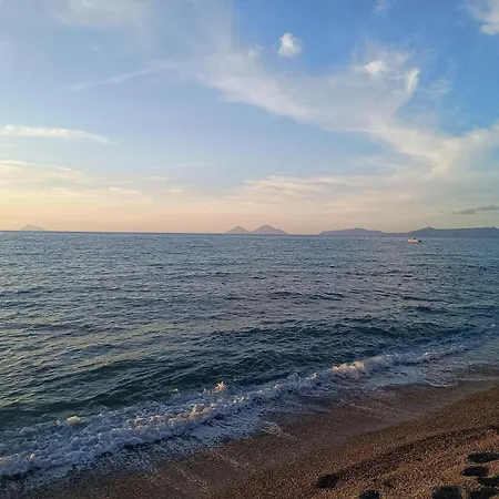 Feriehus Sicily-sea-house
